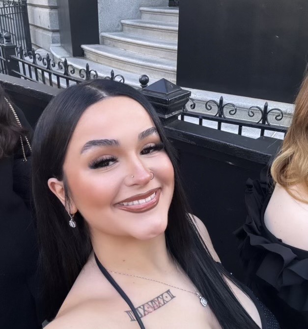 Madelyna, Assistant Director